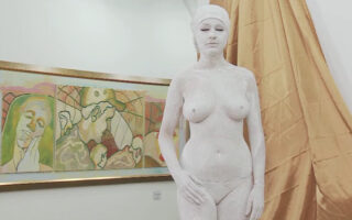 Naked and funny, erotic prank!