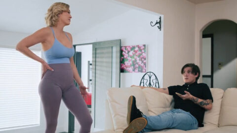She has big cameltoe