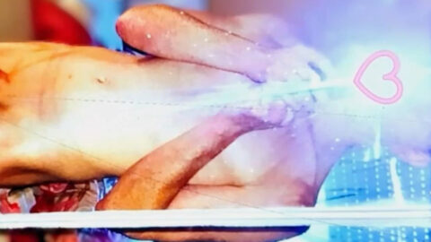 Mutti und ich nackedei. German mother and son amateur taboo video.
